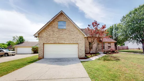 307 Riverwood Ct, La Vergne, TN 37086