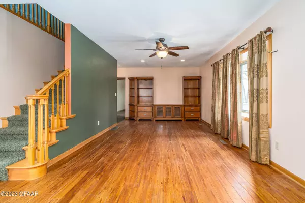 42427 170TH Street SW, East Grand Forks, MN 56721