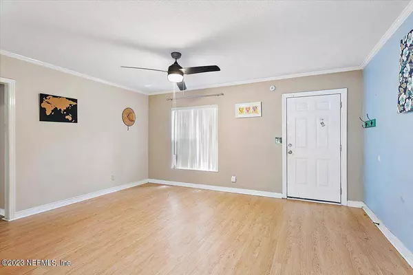 6219 BROOKS CIR S, Jacksonville, FL 32211