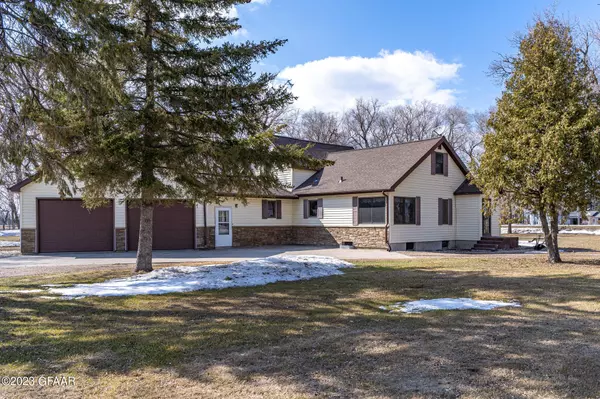 42427 170TH Street SW, East Grand Forks, MN 56721