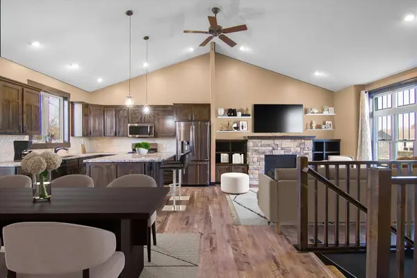 168 Raymond AVE, River Falls Twp, WI 54022