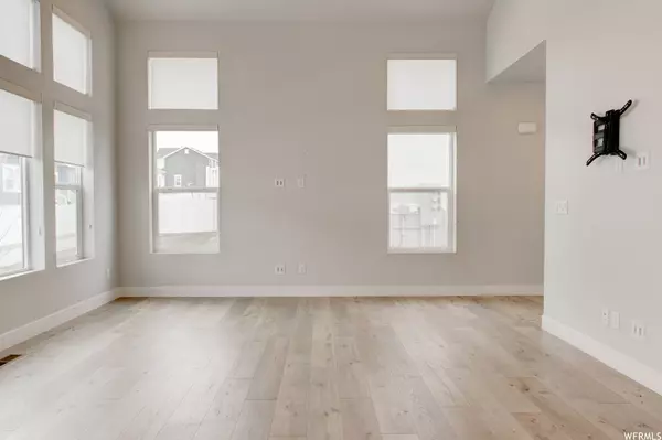 9707 N AARON AVE E, Eagle Mountain, UT 84005