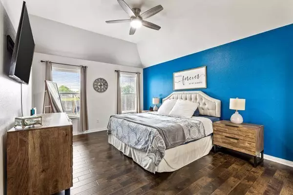 1325 Sierra Blanca Drive, Burleson, TX 76028