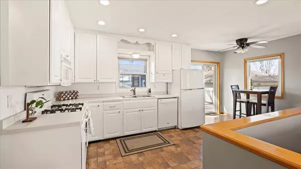 185 Loretto ST, Loretto, MN 55357