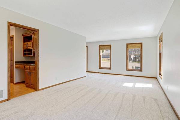 13721 Hannibal CIR, Apple Valley, MN 55124