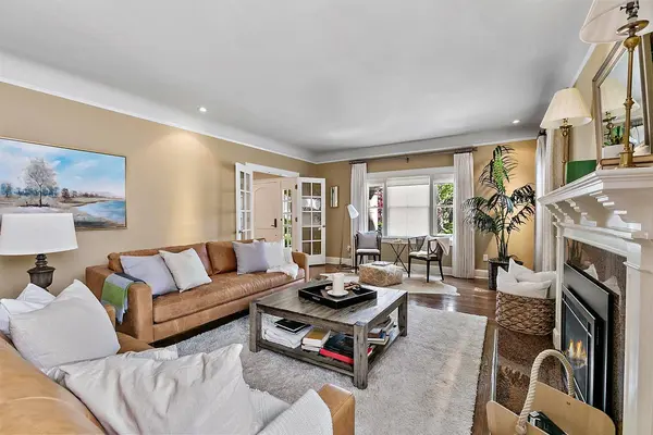 1014 43rd ST, Sacramento, CA 95819