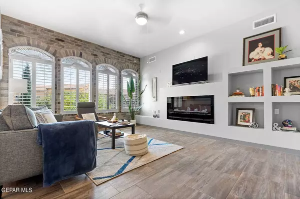 6350 Escondido Drive #B25, El Paso, TX 79912