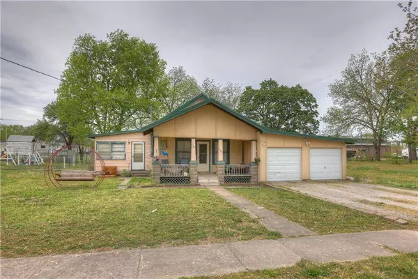 209 S Cherokee N/A, Girard, KS 66743