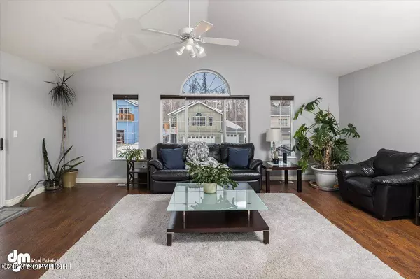 8441 Raintree CIR, Anchorage, AK 99507