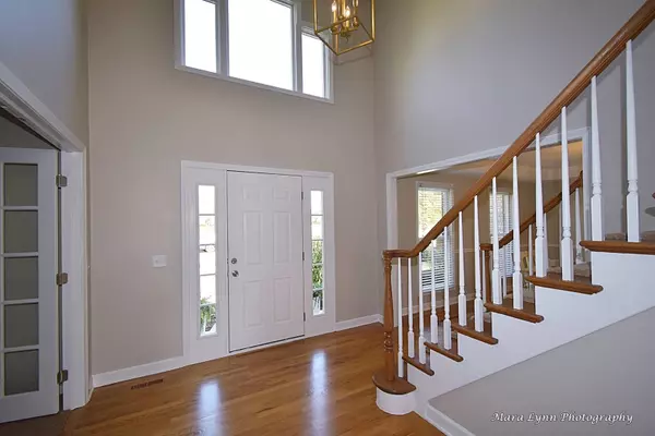 2647 Kendridge Lane, Aurora, IL 60502