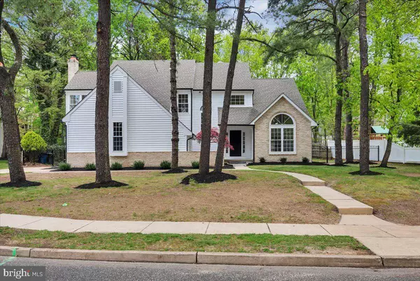 4 WHYTE CT, Voorhees, NJ 08043