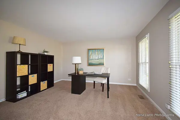 2647 Kendridge Lane, Aurora, IL 60502