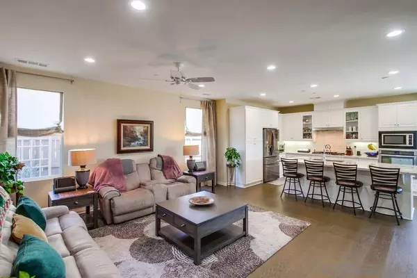 7969 Lusardi Creek Ln, San Diego, CA 92127