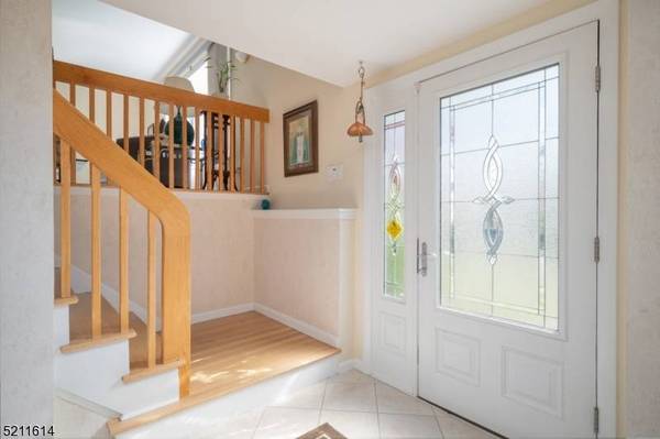 7 Clinton Ln, Wayne Twp., NJ 07470