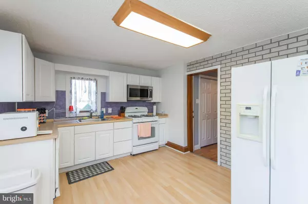 535 CHESTNUT AVE, Lindenwold, NJ 08021