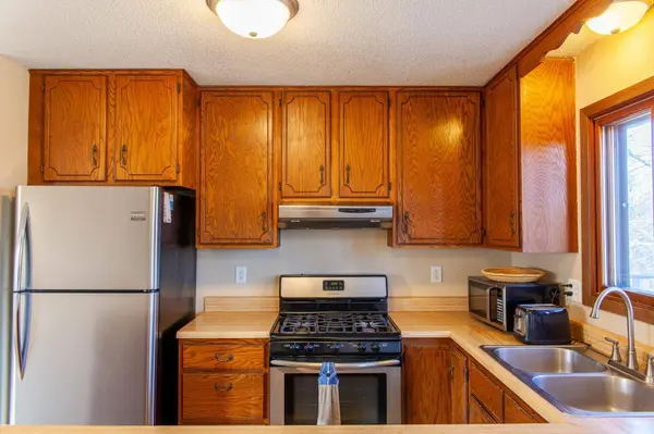 2130 47th ST E, Inver Grove Heights, MN 55077