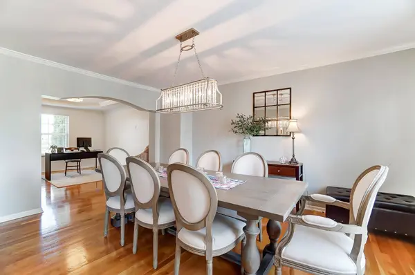 8277 Chateau Lane, Westerville, OH 43082