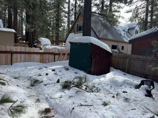 2564 Knox Avenue, South Lake Tahoe, CA 96150