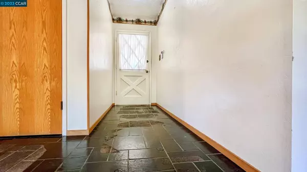 2317 Mahan Way, San Pablo, CA 94806