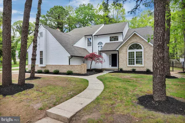 4 WHYTE CT, Voorhees, NJ 08043