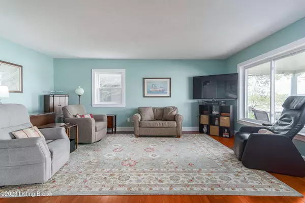 10 Arctic Springs, Jeffersonville, IN 47130