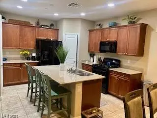 10229 Mayflower Bay Avenue, Las Vegas, NV 89166