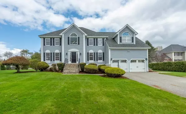 10 Devonshire Pl, Andover, MA 01810