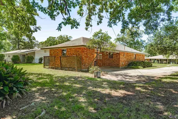 8250 GLADEWOOD DR, Baton Rouge, LA 70806