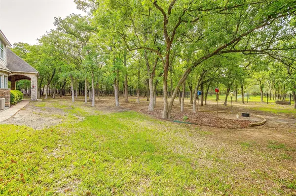 642 Boling Ranch Road, Azle, TX 76020