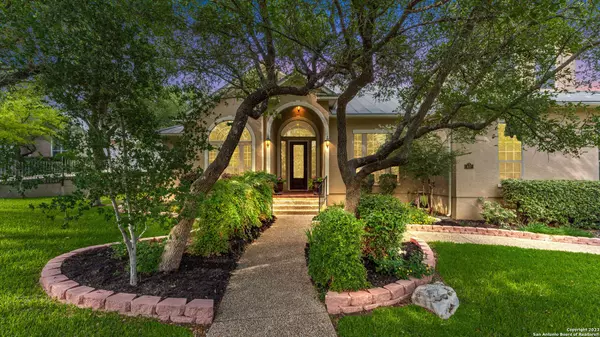 907 Riley Ln, San Antonio, TX 78260-4314