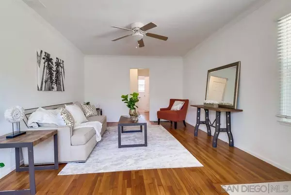 8745 Dallas St., La Mesa, CA 91942