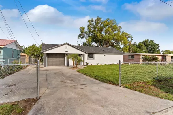 109 EDGEWATER DR, Winter Haven, FL 33881