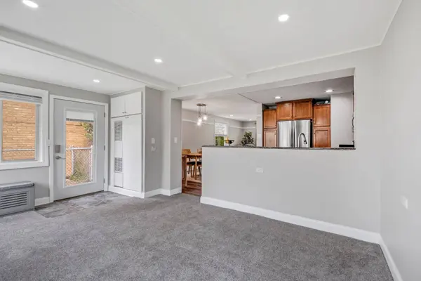 4144 Custer Avenue, Brookfield, IL 60513