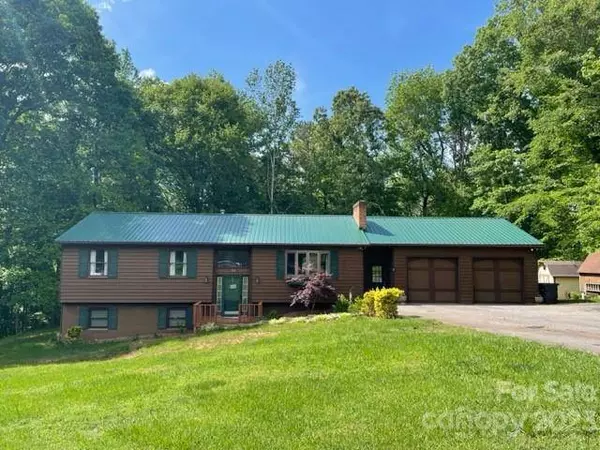 720 Stonecrest DR, Statesville, NC 28625