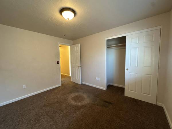 7518 Larkfield Ln, White City, OR 97503