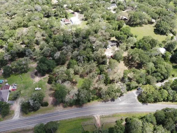 5539 Fm 332, Brenham, TX 77833