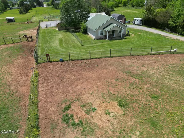 437 Coile Rd, Jefferson City, TN 37760