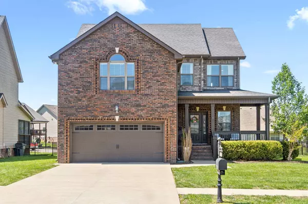 1133 N Ja Tate Dr, Clarksville, TN 37043