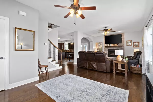 1133 N Ja Tate Dr, Clarksville, TN 37043