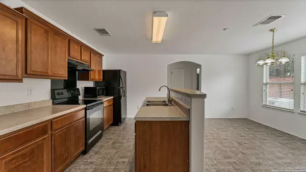 6338 Royal Ridge, San Antonio, TX 78239-1626