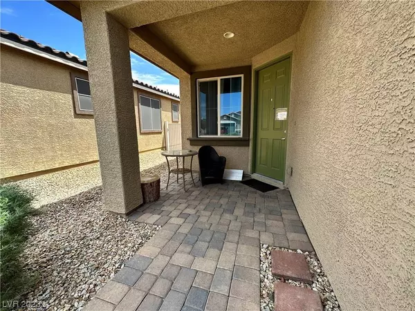 5632 Akula Bay Street, North Las Vegas, NV 89081