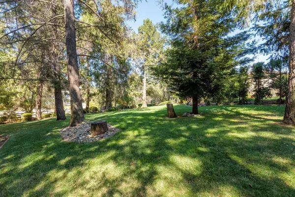 5200 Pondorex RD, Auburn, CA 95602