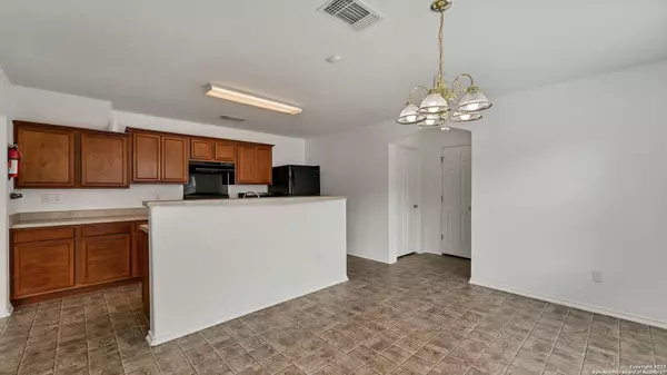 6338 Royal Ridge, San Antonio, TX 78239-1626