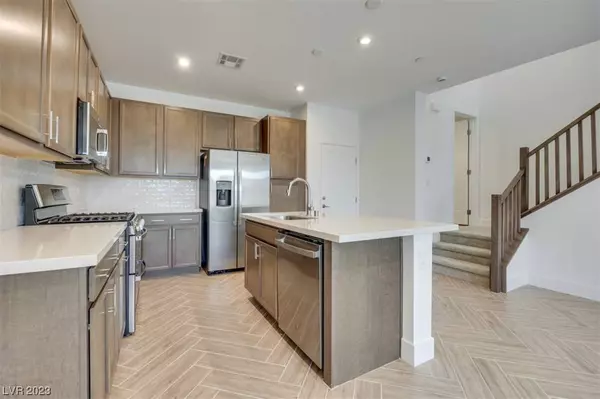 9853 Agate Creek Street, Las Vegas, NV 89141