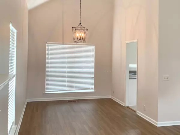 1400 Woodfield Dr, Nashville, TN 37211