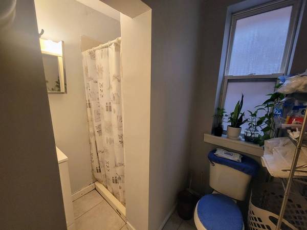 8833 S Exchange AVE, Chicago, IL 60617