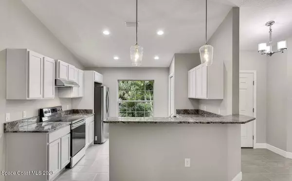 2199 Trillo Road SE, Palm Bay, FL 32909