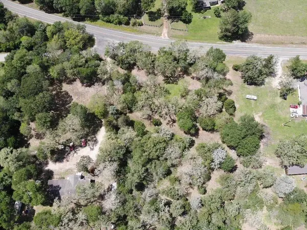 5539 Fm 332, Brenham, TX 77833