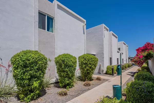 8584 E INDIAN SCHOOL Road #E, Scottsdale, AZ 85251