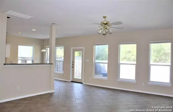 706 SYCAMORE MOON, San Antonio, TX 78216-8031